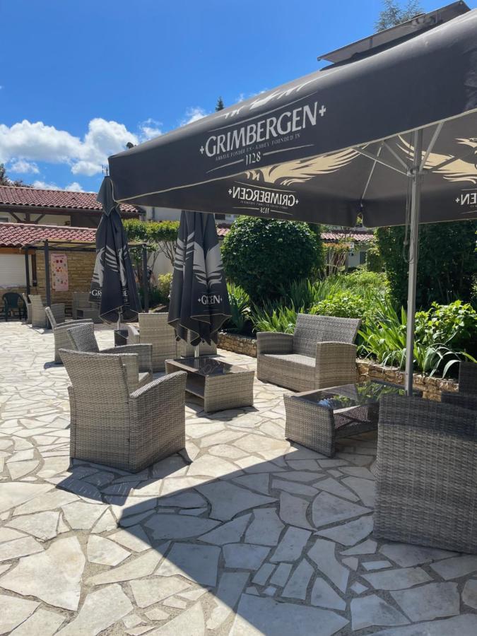 Hotel Restaurant Les Falaises Bouzies Bagian luar foto