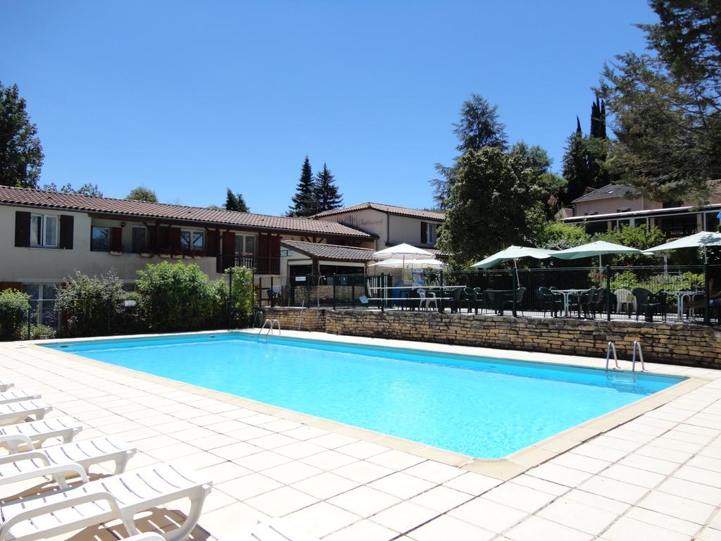 Hotel Restaurant Les Falaises Bouzies Bagian luar foto
